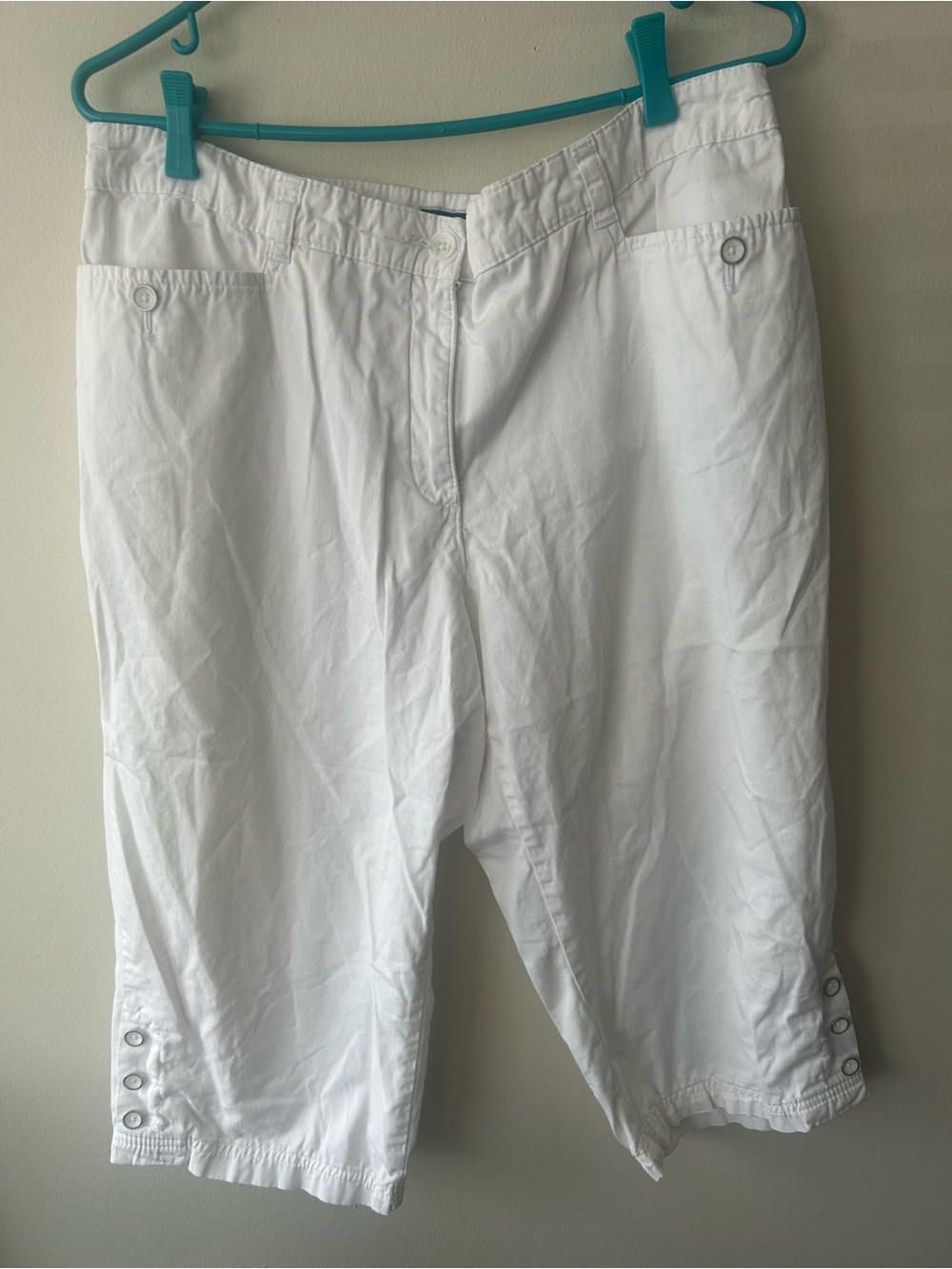 Karen Scott White Elastic-Waist Shorts with Button Detail